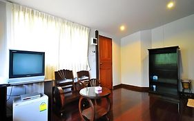บ้านสราญรมย์
